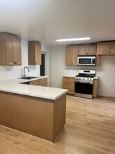 7050 Sycamore Rd in Atascadero, CA - Building Photo - Building Photo