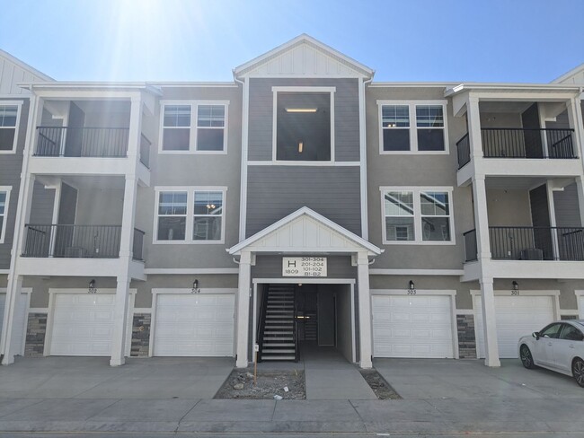 property at 1809 W Terra Vista Ln