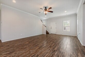 106 Lynn Dr in Bryan, TX - Building Photo - Building Photo