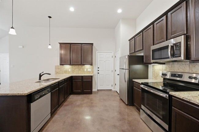 153 Joanne Lp in Buda, TX - Building Photo - Building Photo