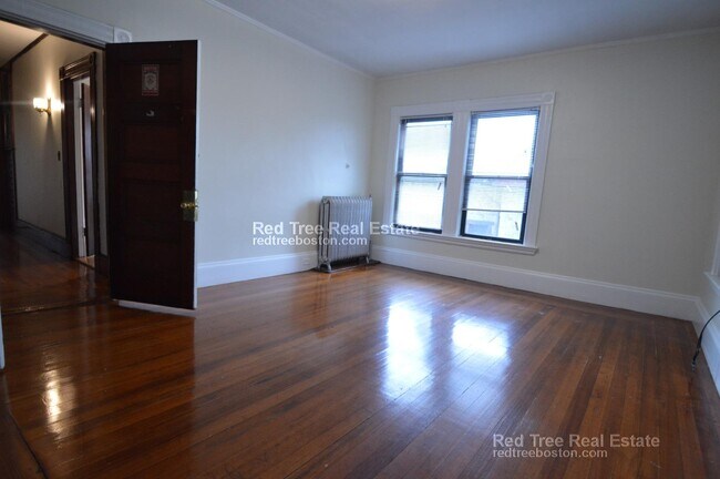 31 Quint Ave in Boston, MA - Building Photo - Building Photo