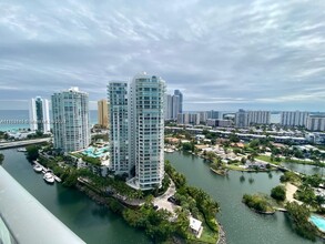 330 Sunny Isles Blvd, Unit 5-2208 in Sunny Isles Beach, FL - Building Photo - Building Photo