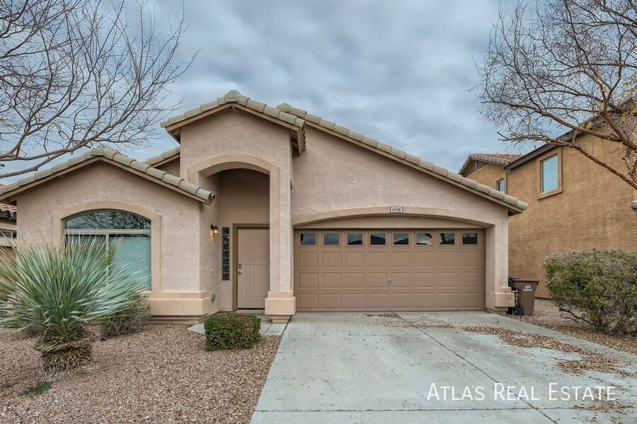 1336 E Shari St in San Tan Valley, AZ - Building Photo