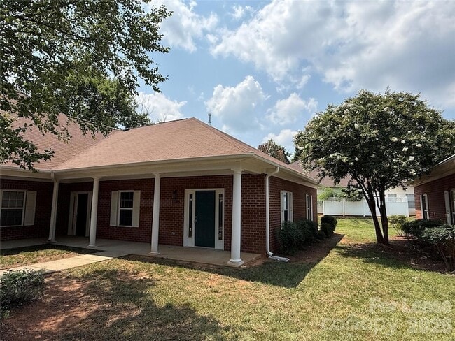 property at 7045 Somerset Springs Dr