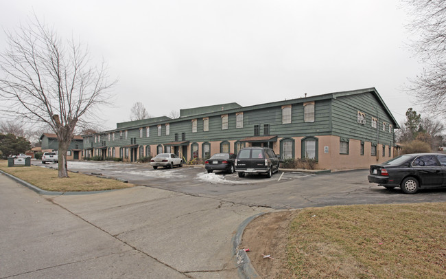 Copperwood Apartments in Oklahoma City, OK - Building Photo - Building Photo