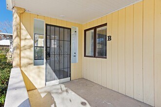 208 13th St NW in Albuquerque, NM - Building Photo - Building Photo