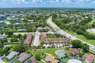 7657 NW 88th Terrace in Tamarac, FL - Building Photo