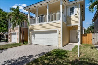 383 NE 34th Terrace in Homestead, FL - Building Photo - Building Photo
