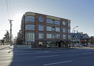 Domain in Vancouver, BC - Building Photo - Building Photo