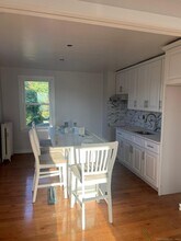 1564 Elm St in Stratford, CT - Building Photo - Building Photo