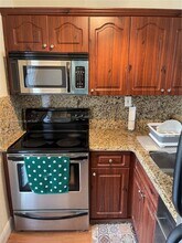 300 Madeira Ave in Coral Gables, FL - Building Photo - Building Photo