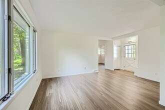 4001 Tonkawood Rd in Minnetonka, MN - Building Photo - Building Photo