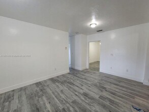 2267 SW 15th St in Miami, FL - Building Photo - Building Photo