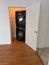 2452 W 18th in Los Angeles, CA - Building Photo - Building Photo