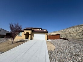 3102 Vecchio Dr in Sparks, NV - Building Photo
