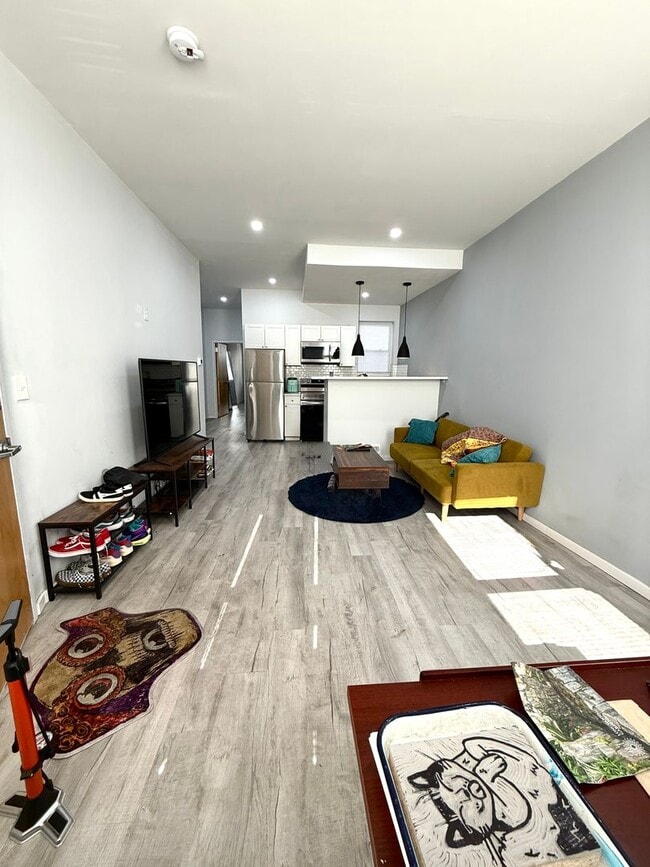 1721 Mifflin St in Philadelphia, PA - Building Photo - Building Photo