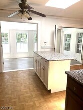 26 Parker Pl in Upper Saddle River, NJ - Building Photo - Building Photo