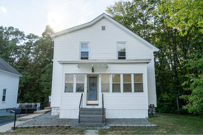 242 Lafayette St