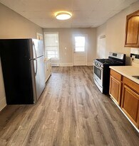 9 School St in Somerville, MA - Building Photo