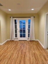 1228 S Highland Ave in Los Angeles, CA - Building Photo - Building Photo