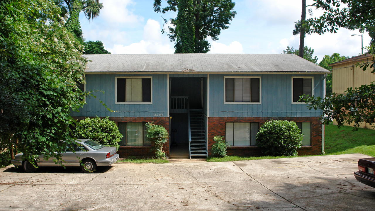 2204 Claremont Ln in Tallahassee, FL - Building Photo