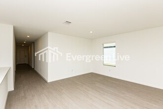 12426 Lost Rock Dr in Rhome, TX - Building Photo - Building Photo