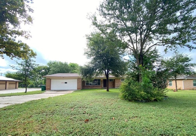 6710 Moss Oak Dr in San Antonio, TX - Building Photo - Building Photo