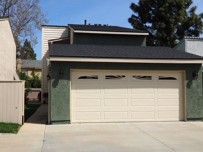property at 5727 Cochran St