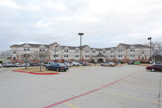 Magnolia Heights Retirement Community in Mansfield, TX - Building Photo - Building Photo