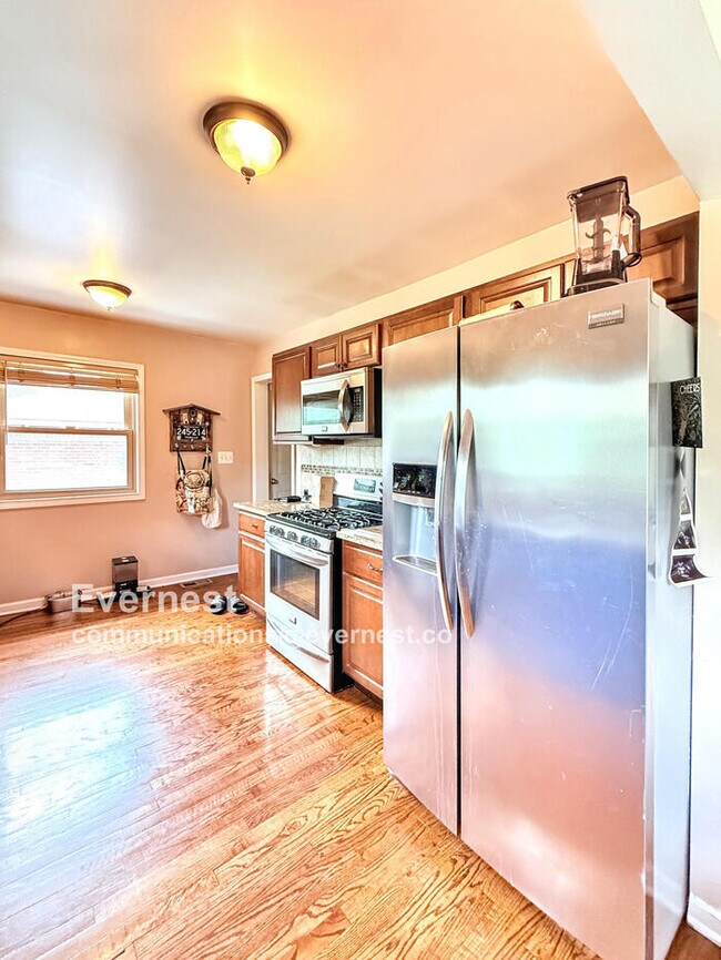 2503 Maplewood Ave in Royal Oak, MI - Building Photo - Building Photo