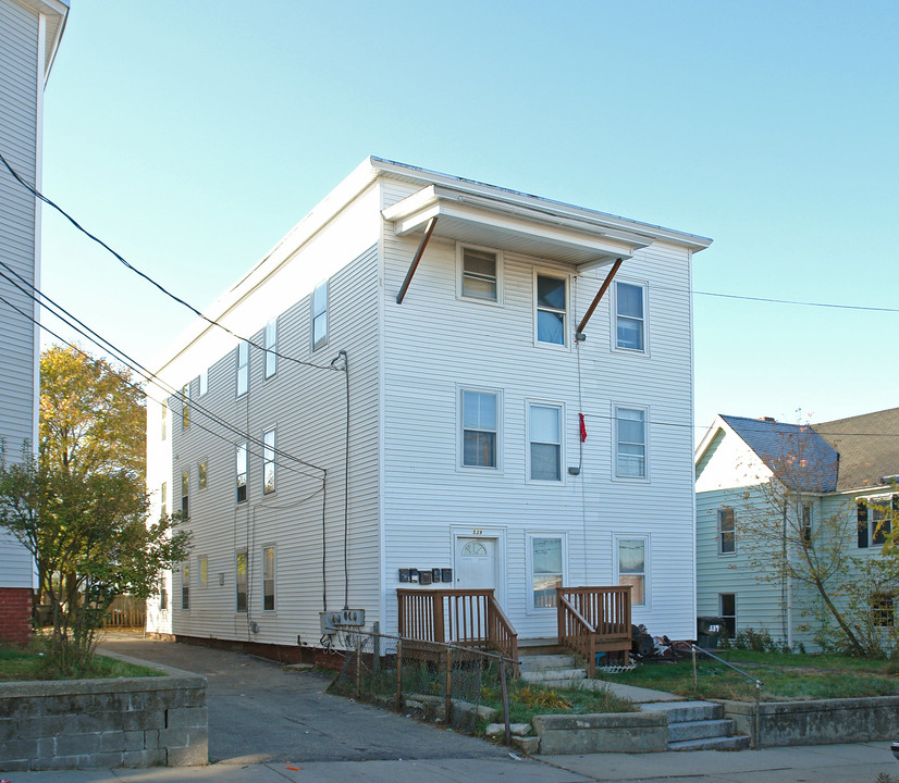 539 Silver St in Manchester, NH - Building Photo