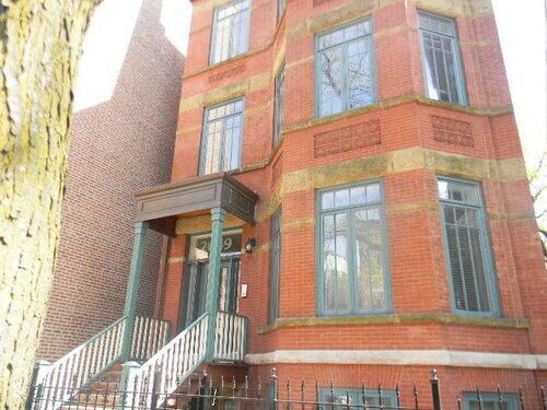 2049 N Sheffield Ave in Chicago, IL - Building Photo