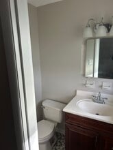 2328 Farnsley Rd in Louisville, KY - Building Photo - Building Photo