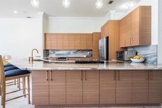 361 Fairmont Way in Weston, FL - Building Photo - Building Photo