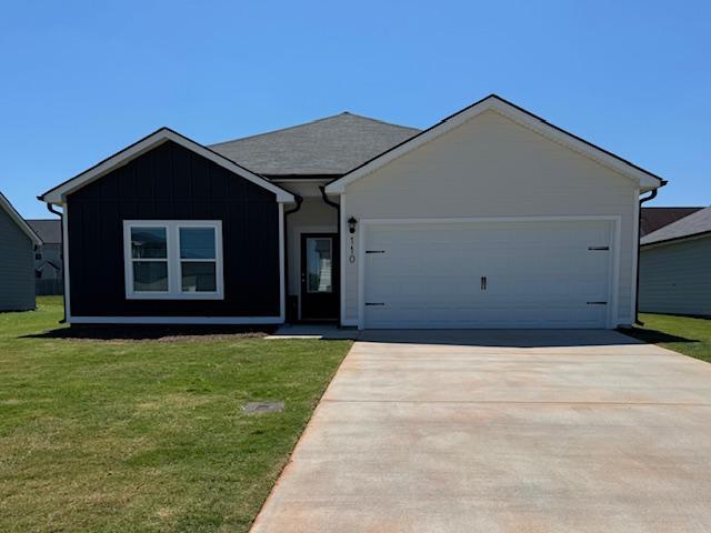 110 Monroe Ct in Byron, GA - Building Photo