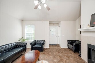 2408 Elara Dr in Austin, TX - Building Photo - Building Photo