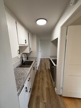 1609 Dewey St-Unit -1609 in Manitowoc, WI - Building Photo - Building Photo