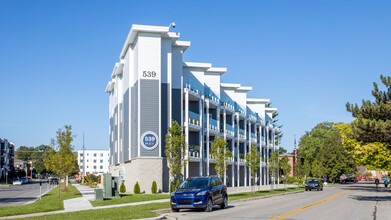 Bay Street Condominums in Traverse City, MI - Building Photo - Building Photo