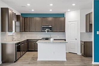 2632 Wesley Ave in Aubrey, TX - Building Photo - Building Photo