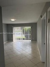 2800 NE 203rd St in Miami, FL - Building Photo - Building Photo