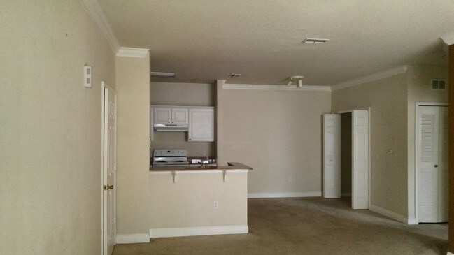 225 Southern Pecan Cir-Unit -107 in Winter Garden, FL - Building Photo - Building Photo