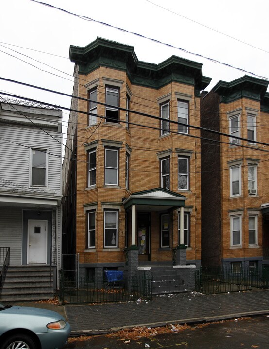 127 Booraem Ave in Jersey City, NJ - Foto de edificio