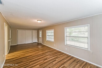 5514 Windermere Dr in Jacksonville, FL - Foto de edificio - Building Photo