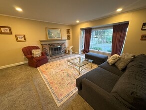 221 Wedgewood Pl in Paducah, KY - Building Photo - Building Photo