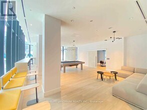 30 Tretti Wy in Toronto, ON - Building Photo - Building Photo