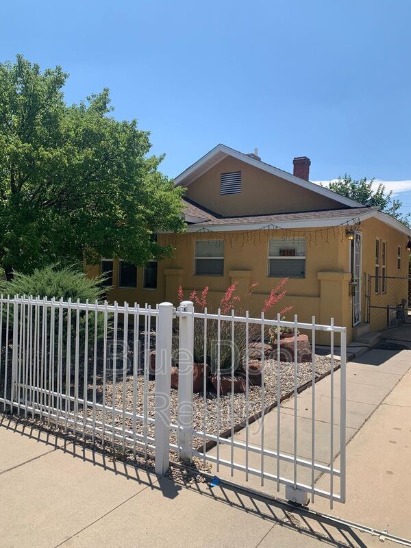 property at 215 Harvard Dr SE