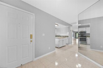 6654 Tannin Ln in Naples, FL - Building Photo - Building Photo