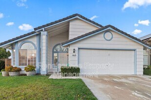 165 Henry Ct in Tracy, CA - Building Photo