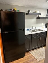 121 S Hellier St, Unit 1 in Pikeville, KY - Building Photo - Building Photo