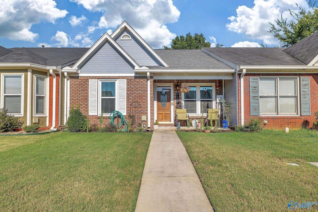 1512 Forestview Dr SW in Decatur, AL - Building Photo